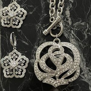 Flower Crystal Necklace with Earrings